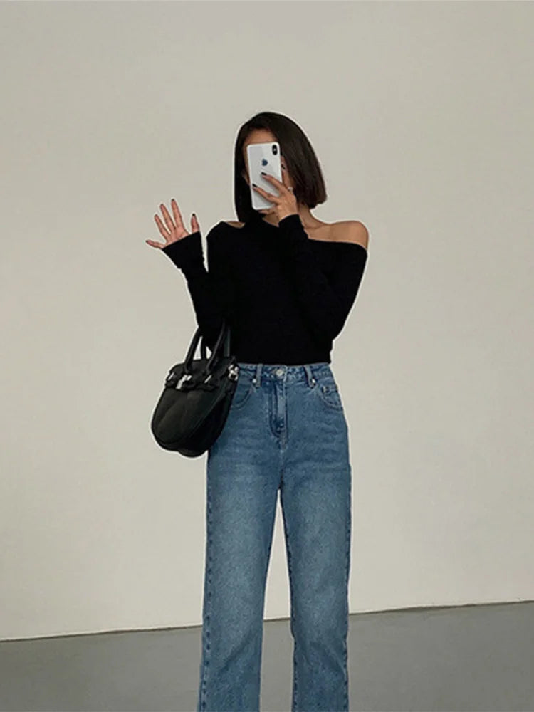 Off-shoulder long sleeve cut out